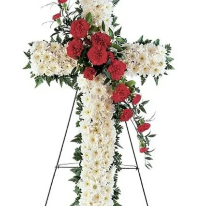 Cruce – Crizanteme, Garoafe/ Trandafiri rosii, Ruscus, Verdeata, Feriga