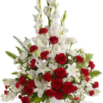 Aranjament vas ceramic: Trandafiri, Crini, Garoafe, Gladiole, Mathiola, Minirosa, Verdeata