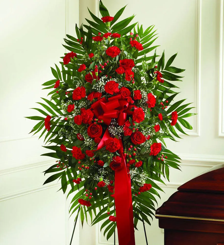 Aranjament – Trandafiri, Garoafe, Hypericum, Gypsophila, Chico, Verdeata