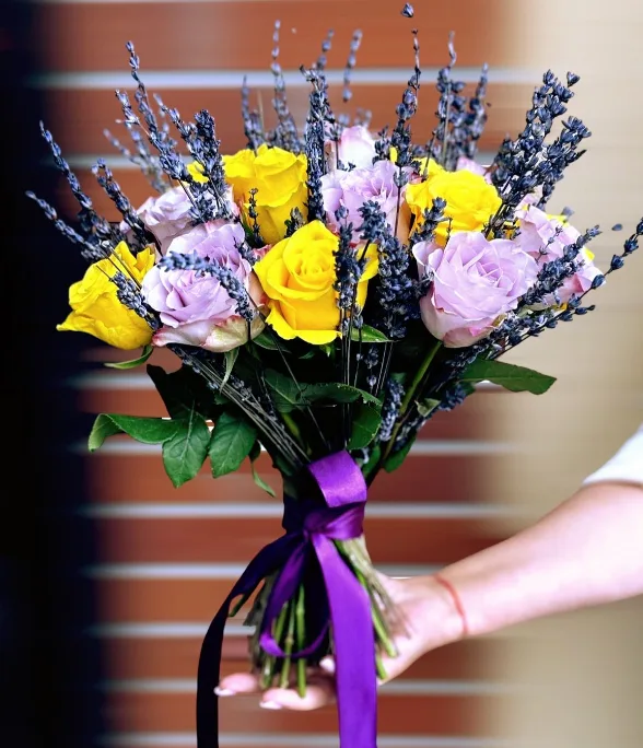 Buchet Trandafir si Lavanda