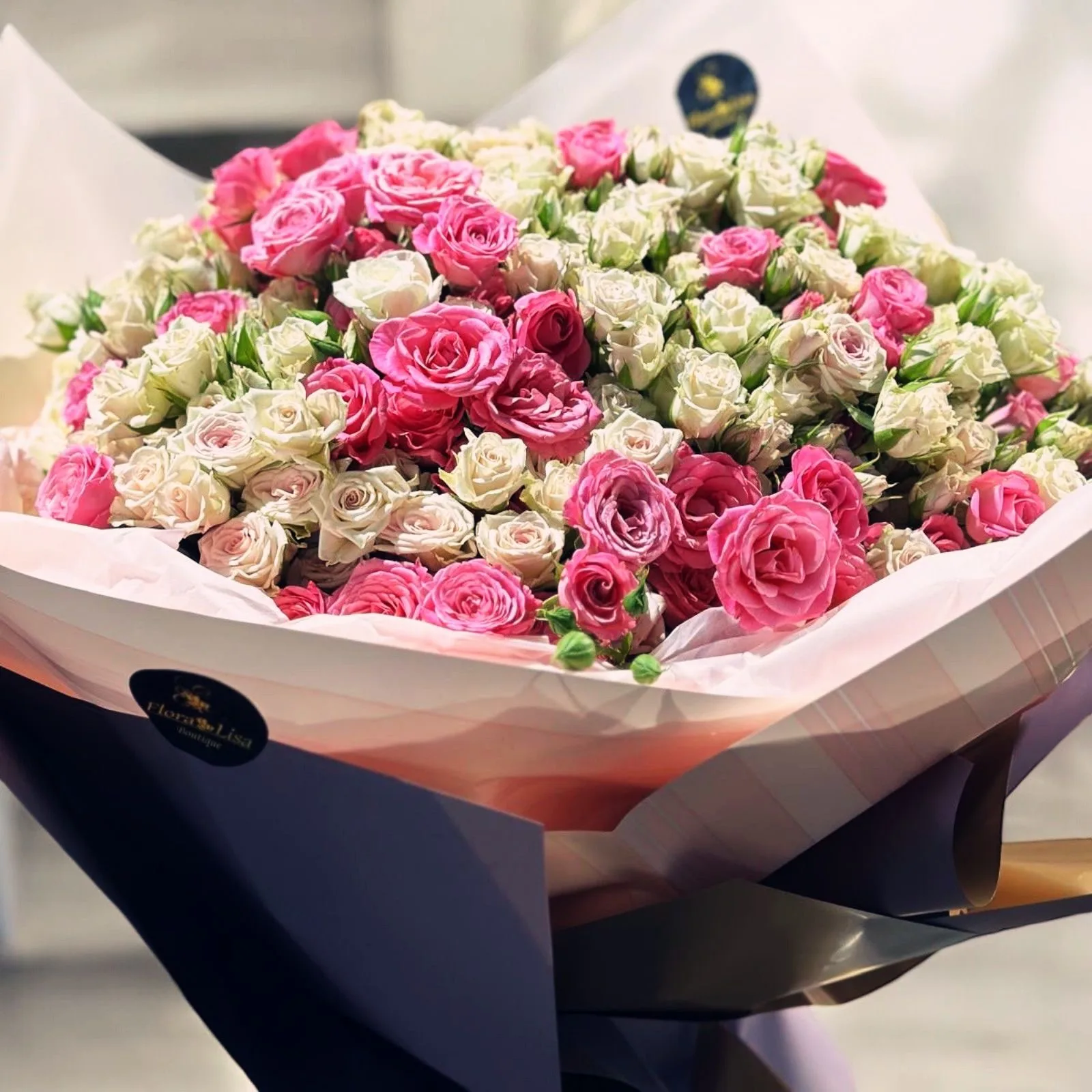 Buchet Soft Colors - imagine 2