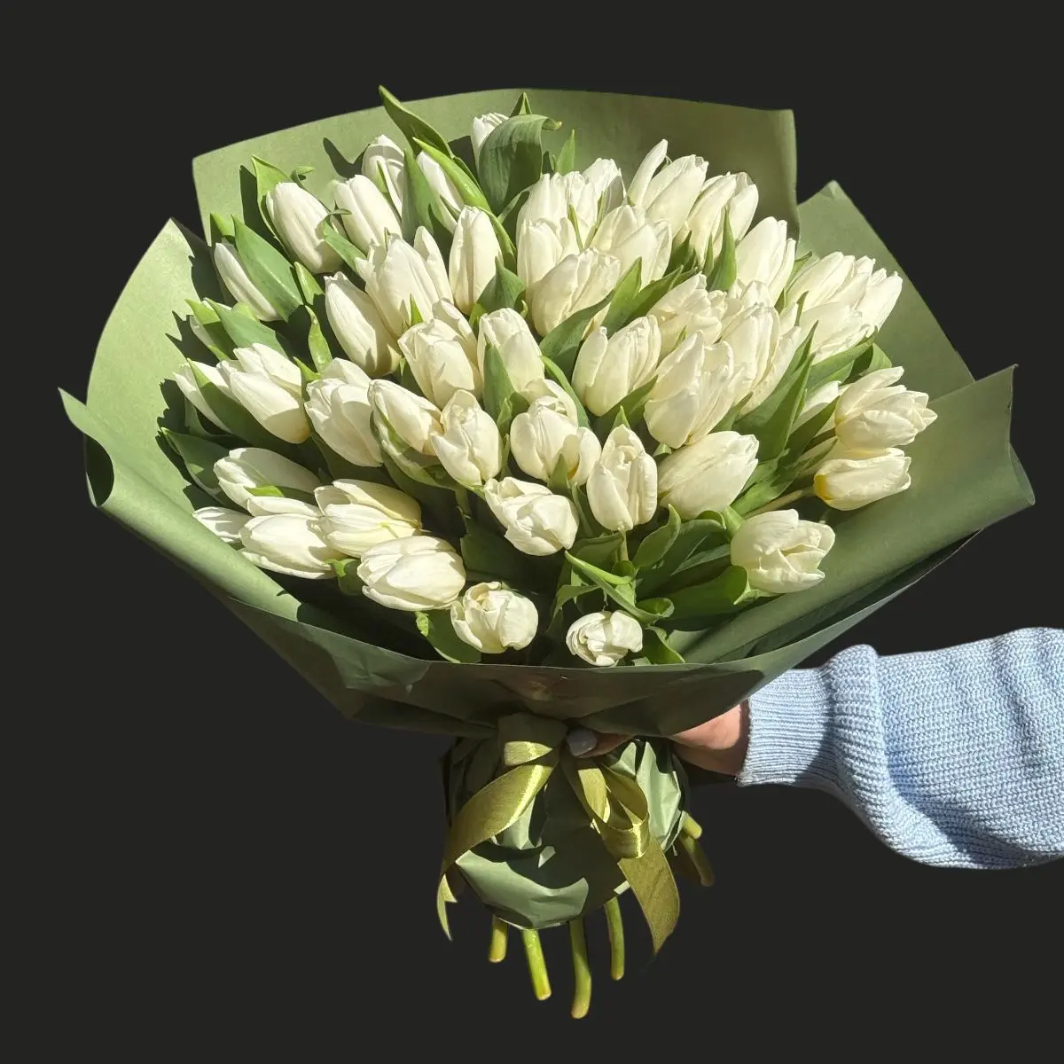 Buchet Lalele Snow 51 – Eleganță Imaculată