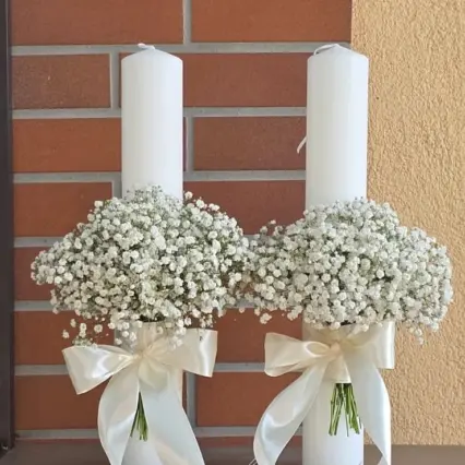 Lumânări cununie elegante cu Gypsophila albă și panglici crem